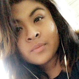 Meet your Posher, Lorena